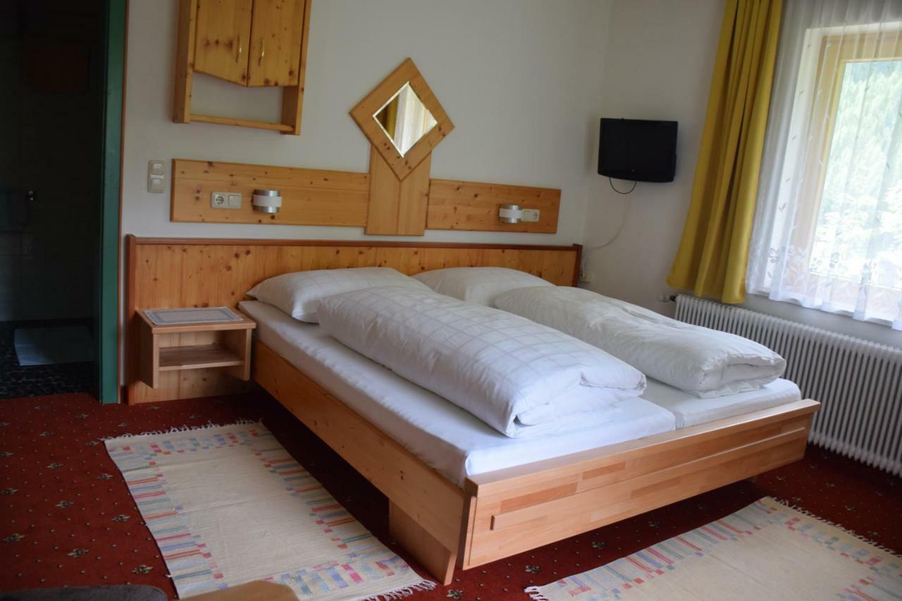 Pension Appartement Ambrosi Heiligenblut Esterno foto